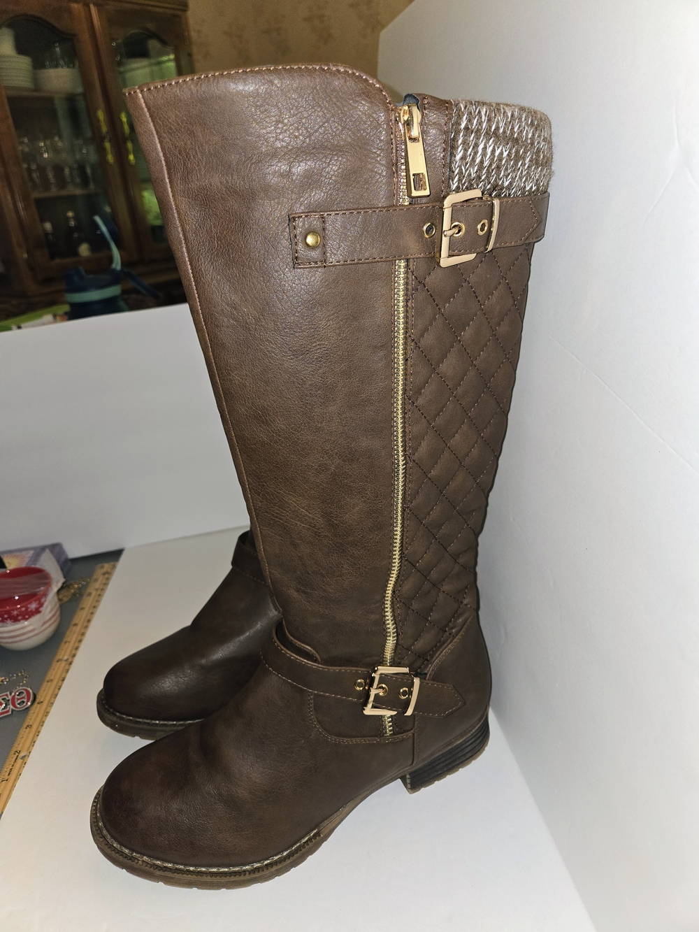 Global Win Women's 8.5 Quilted Knee High Fashion Boots - Picture 3 of 12